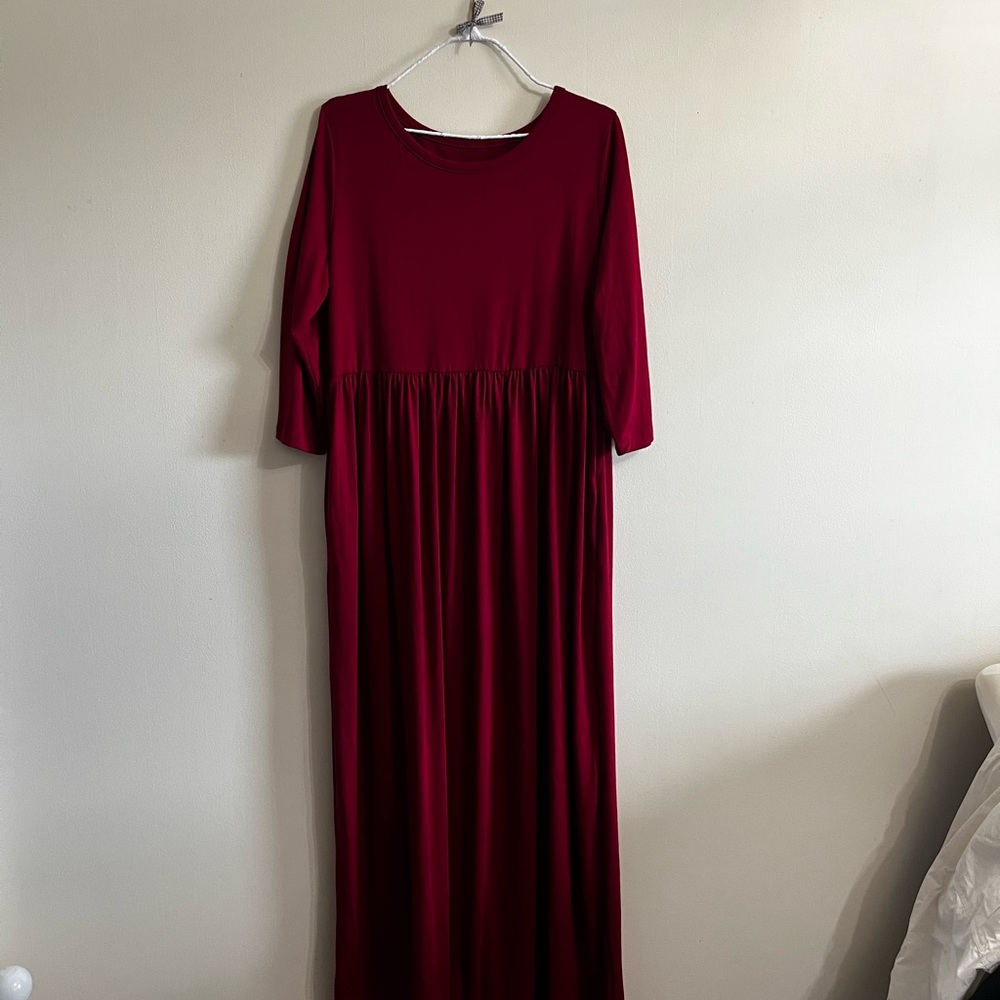 Elegant Red Maxi Dress